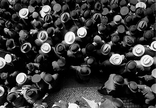 Symbolic photo for Haeckel Collection: audience in Paris 1908 from above