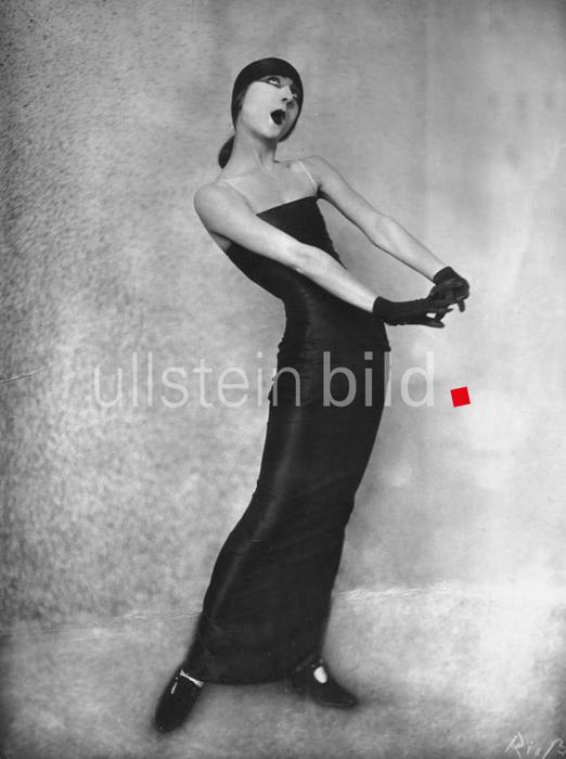 (C) ullstein bild - Frieda Riess