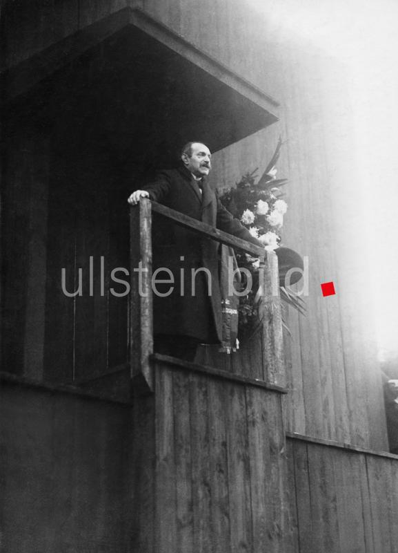 (c) ullstein bild - Alfred Gross