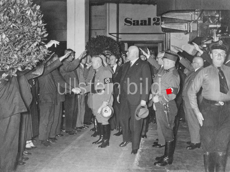 (c) ullstein bild - ullstein bild