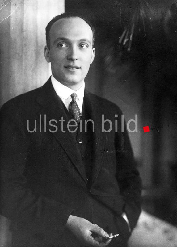 (c) ullstein bild - ullstein bild