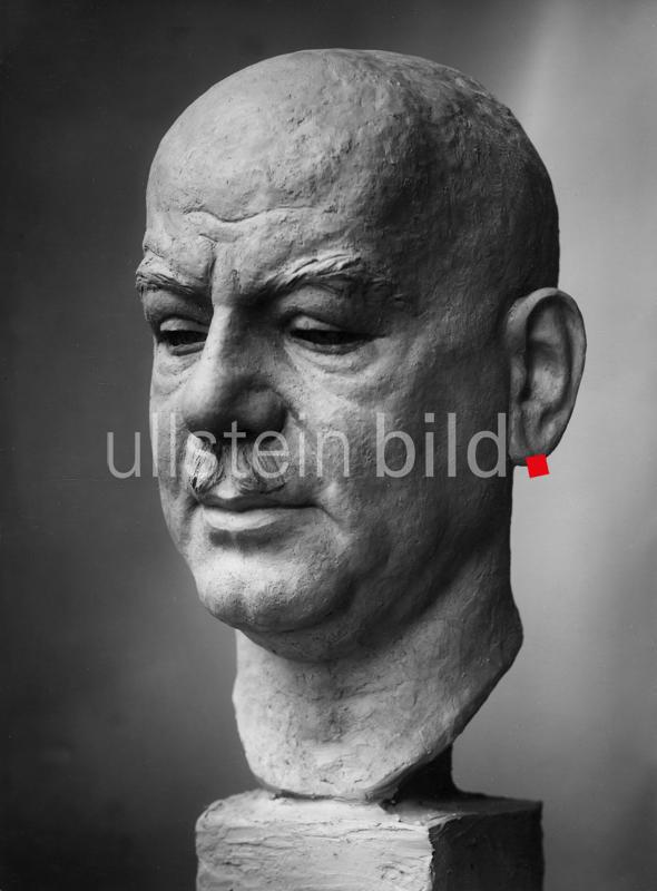 (c) ullstein bild