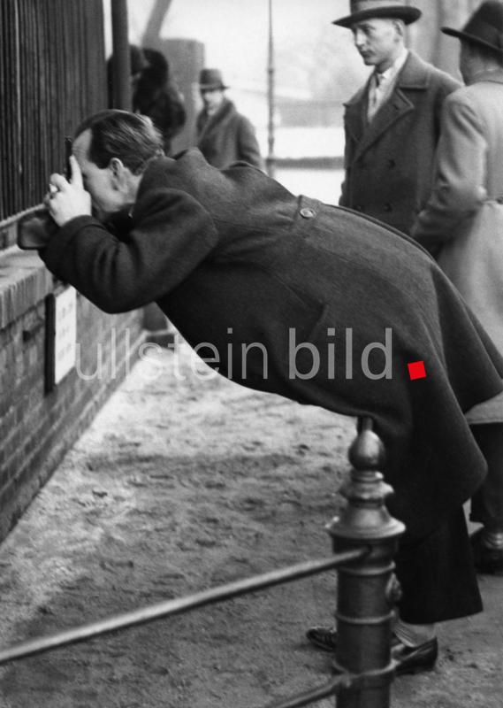 (c) ullstein bild - Friedrich Seidenstücker