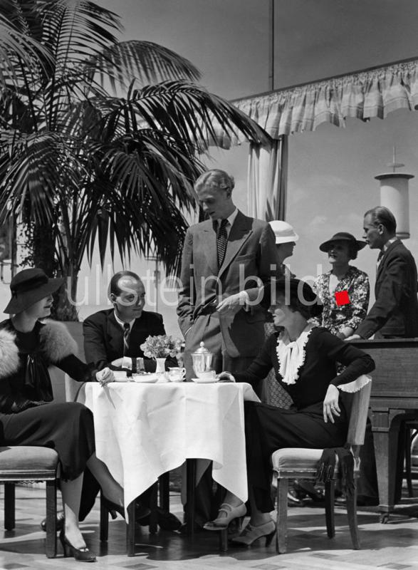 (c) ullstein bild - Karl Schenker