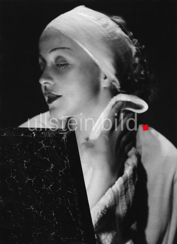 (c) ullstein bild - Karl Schenker