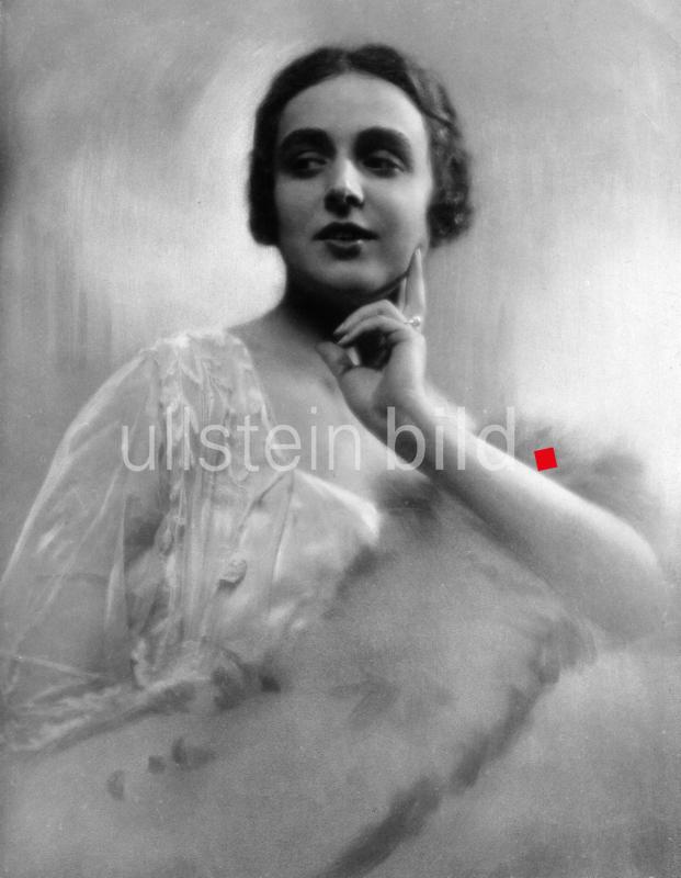(c) ullstein bild - Karl Schenker