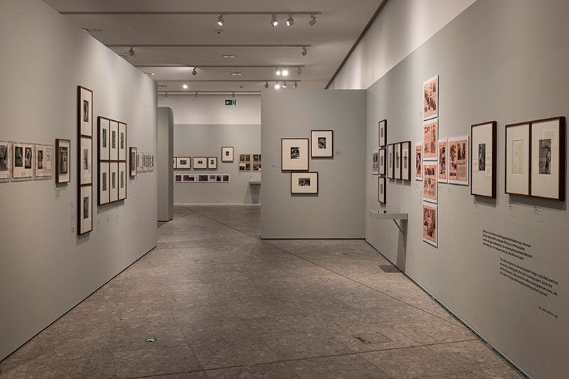 Ernst Leitz Museum Wetzlar Ausstellung Licht und Schatten (c) ullstein bild