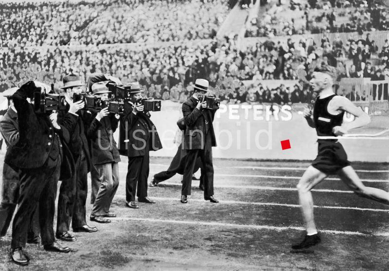 (c) ullstein bild