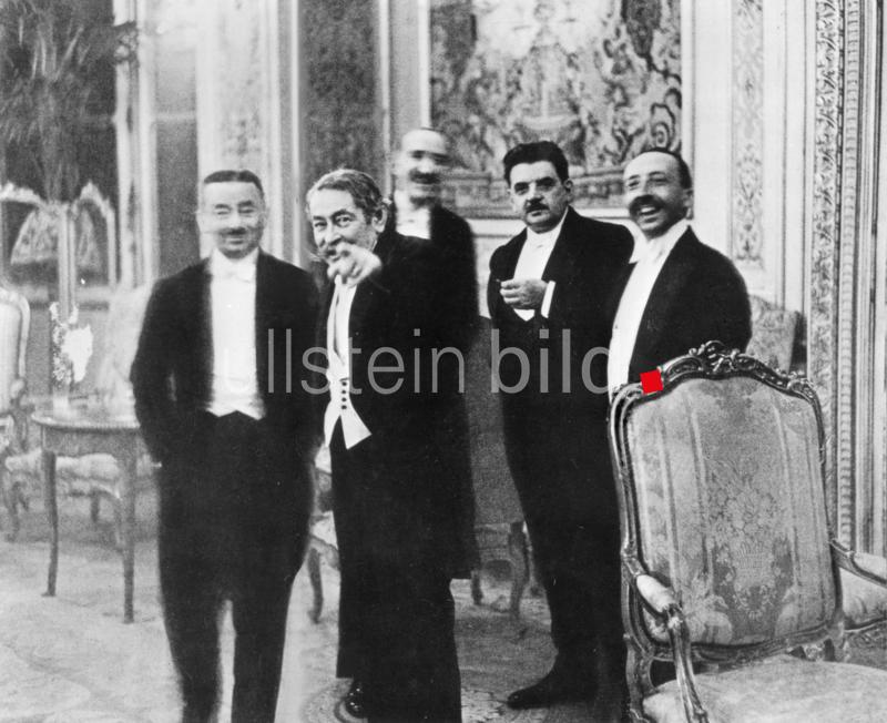 (c) ullstein bild - Erich Salomon
