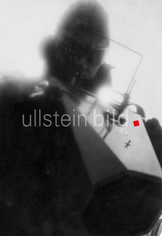 (c) ullstein bild - Willi Ruge